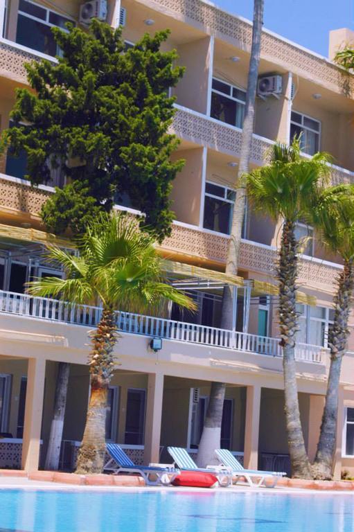 סיליפקה Lades Hotel מראה חיצוני תמונה