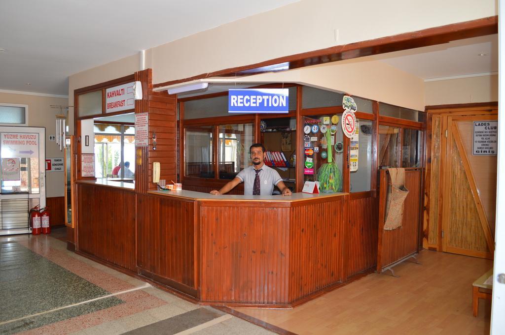 סיליפקה Lades Hotel מראה חיצוני תמונה