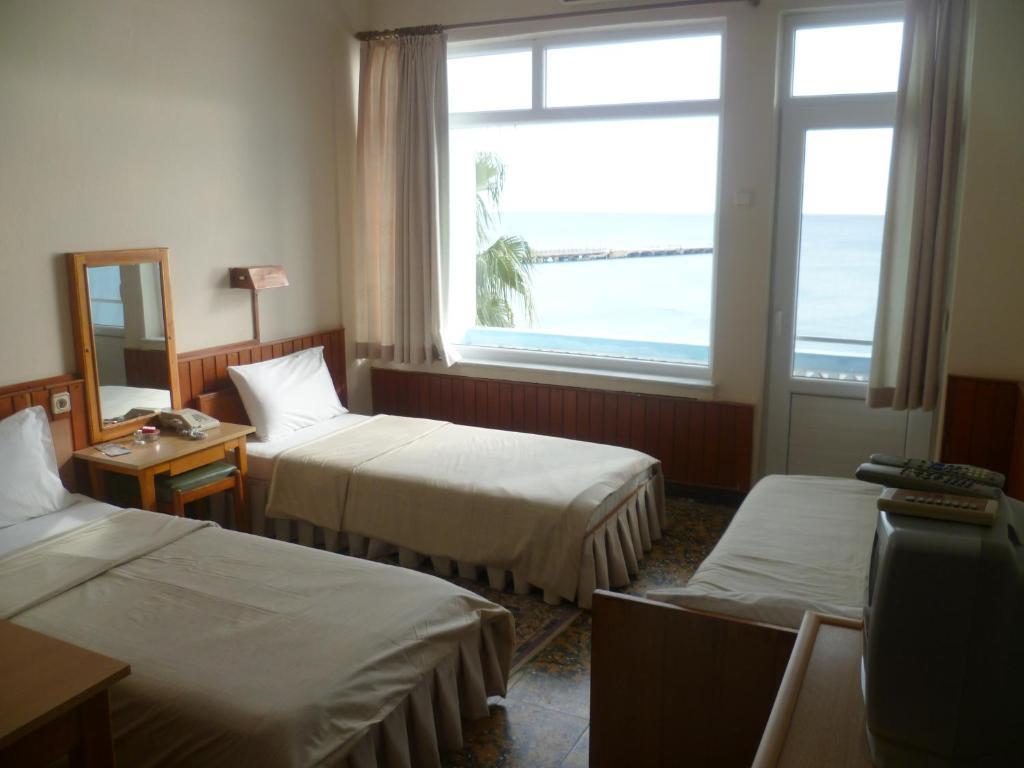 סיליפקה Lades Hotel חדר תמונה